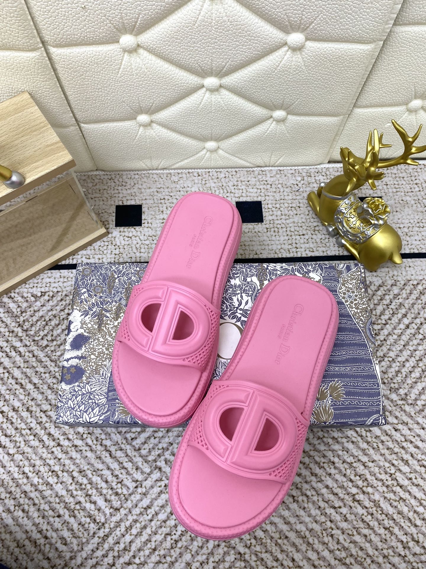 DIOR FLAT SLIDES 25S IN PINK TPU