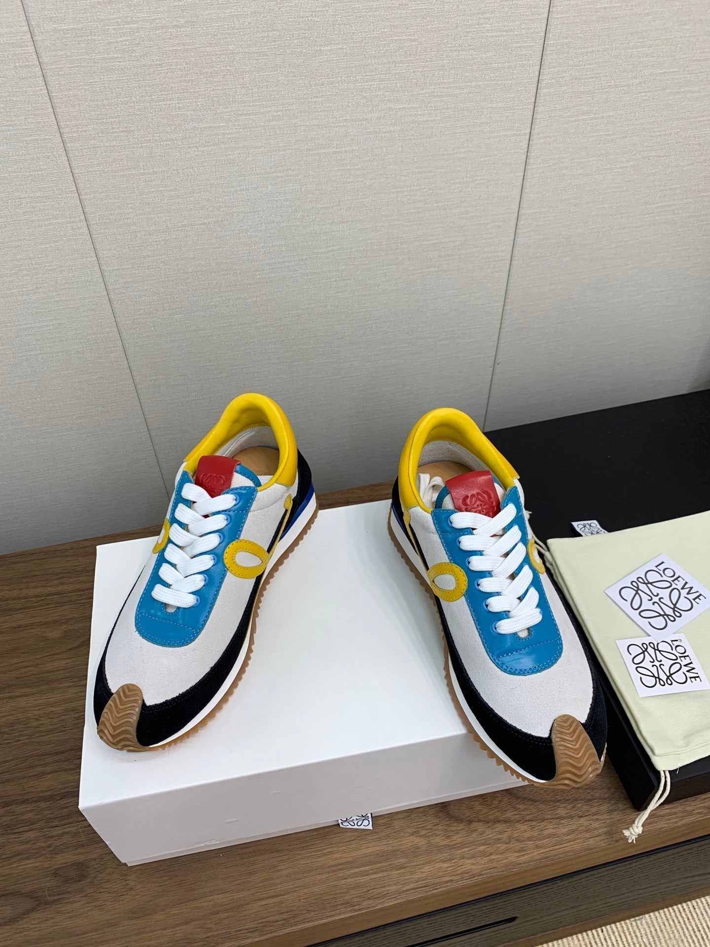 LW FLOW RUNNER SNEAKER WHITE-BLUE SUEDE