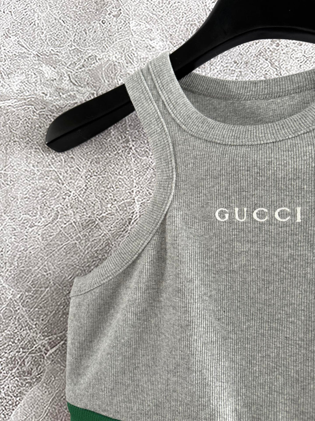 GUCCI CROPPED SLEEVELESS TOP STYLE 129