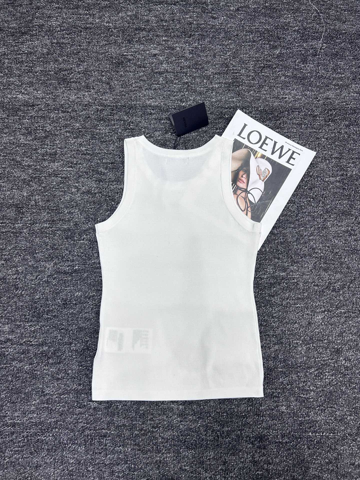 PRADA 25S SLEEVELESS TOP 432