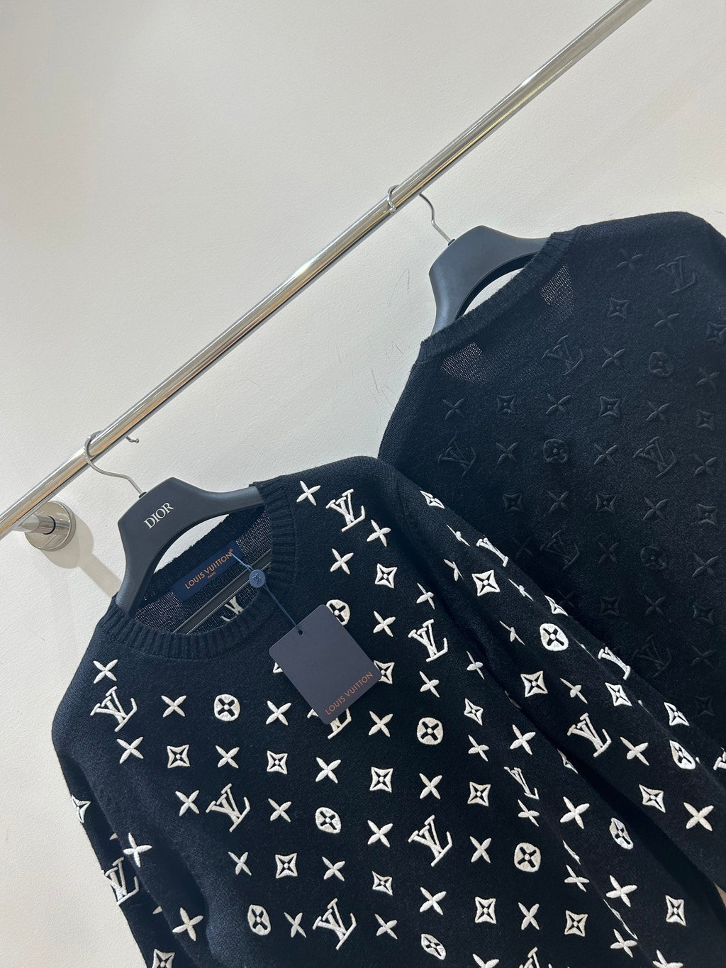 LV 25S SWEATER 0116