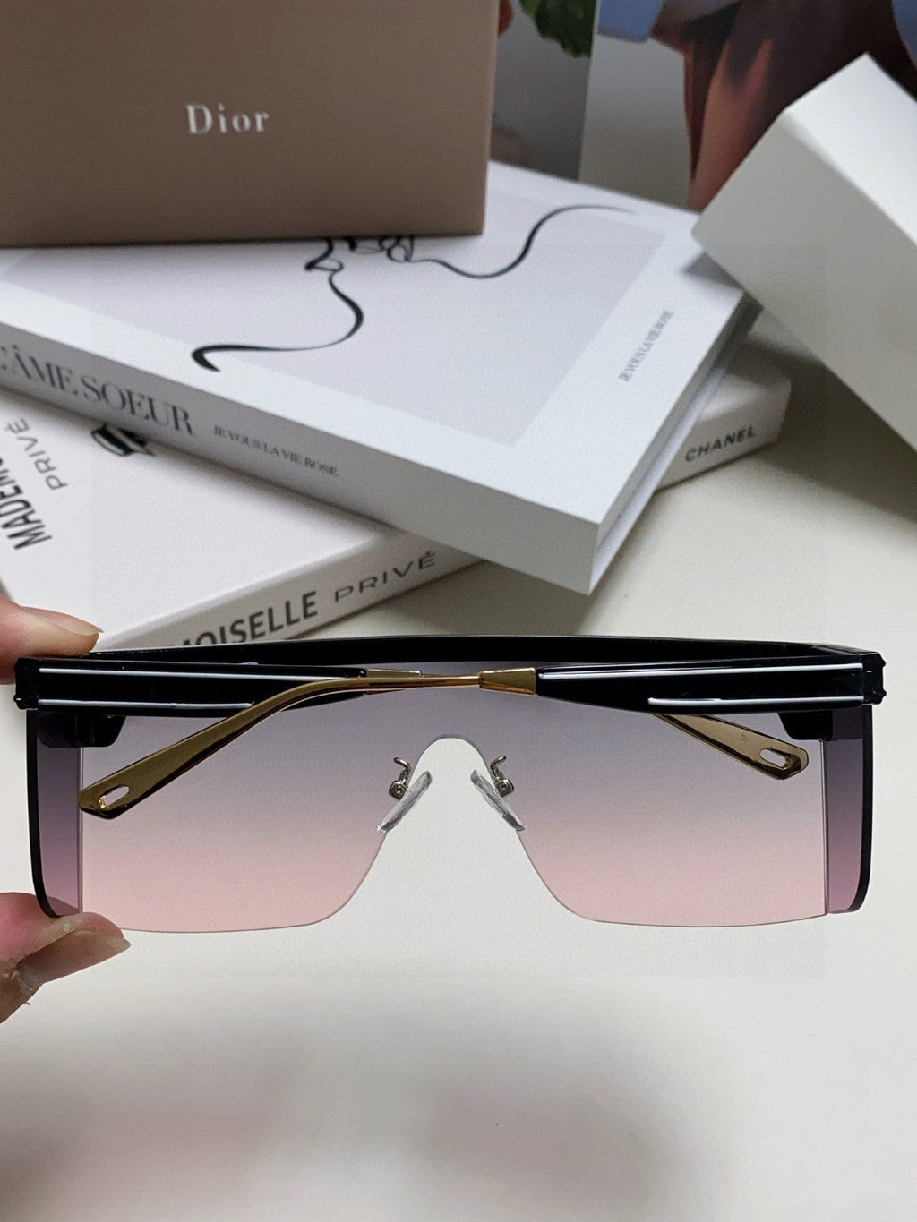 SUNGLASS CLUB M1U 566688 IN BLACK ACETATE PINK SMOKE LENSES