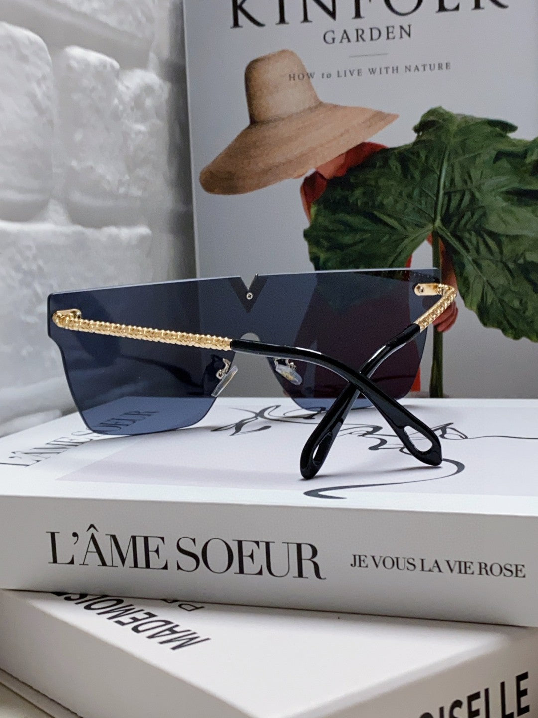 SQUARE SUNGLASS 581372 IN GOLD METAL GREY LENSES