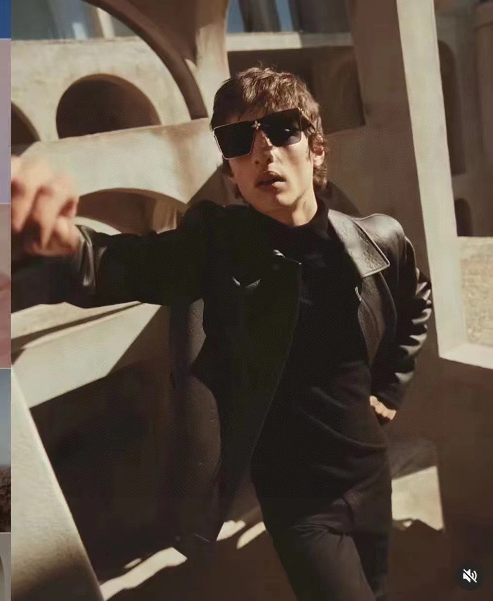 CYCLONE SUNGLASS Z1700U IN GOLD METAL BLACK LENSES