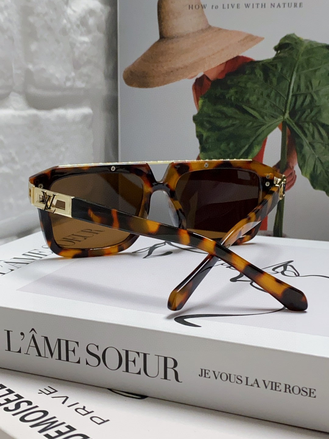 MASCOT PILOT SQUARE SUNGLASS 581376 IN HAVANA ACETATE GOLD METAL