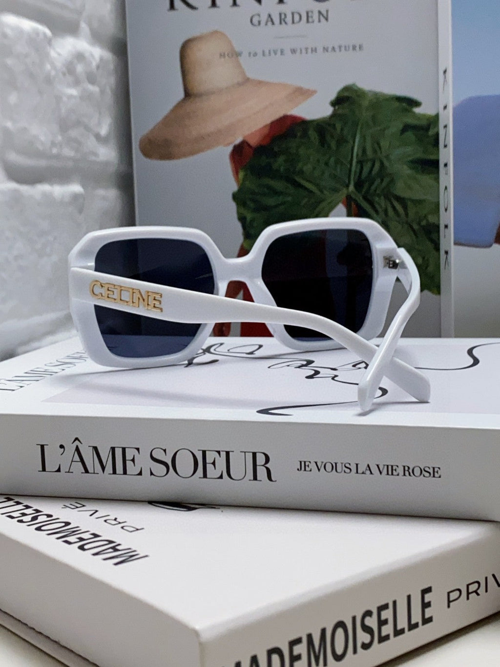 TRIOMPHE SUNGLASSES 548594 IN WHITE ACETATE