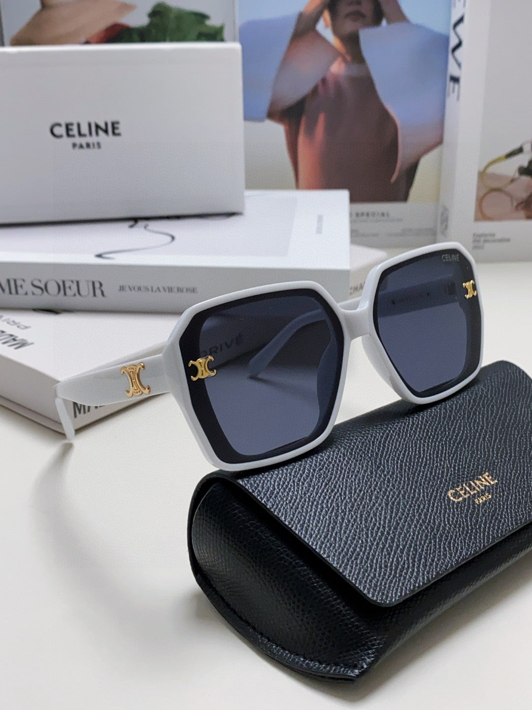 TRIOMPHE SUNGLASSES 548594 IN WHITE ACETATE