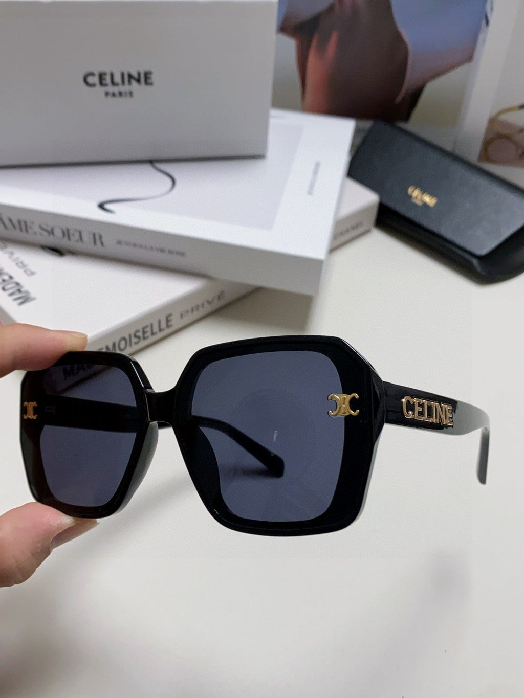 TRIOMPHE SUNGLASSES 548595 IN BLACK ACETATE