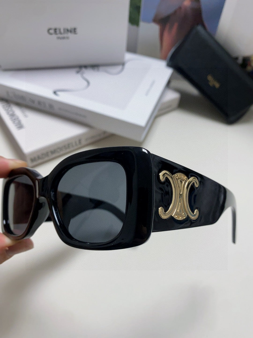 TRIOMPHE SUNGLASSES 548602 IN BLACK ACETATE