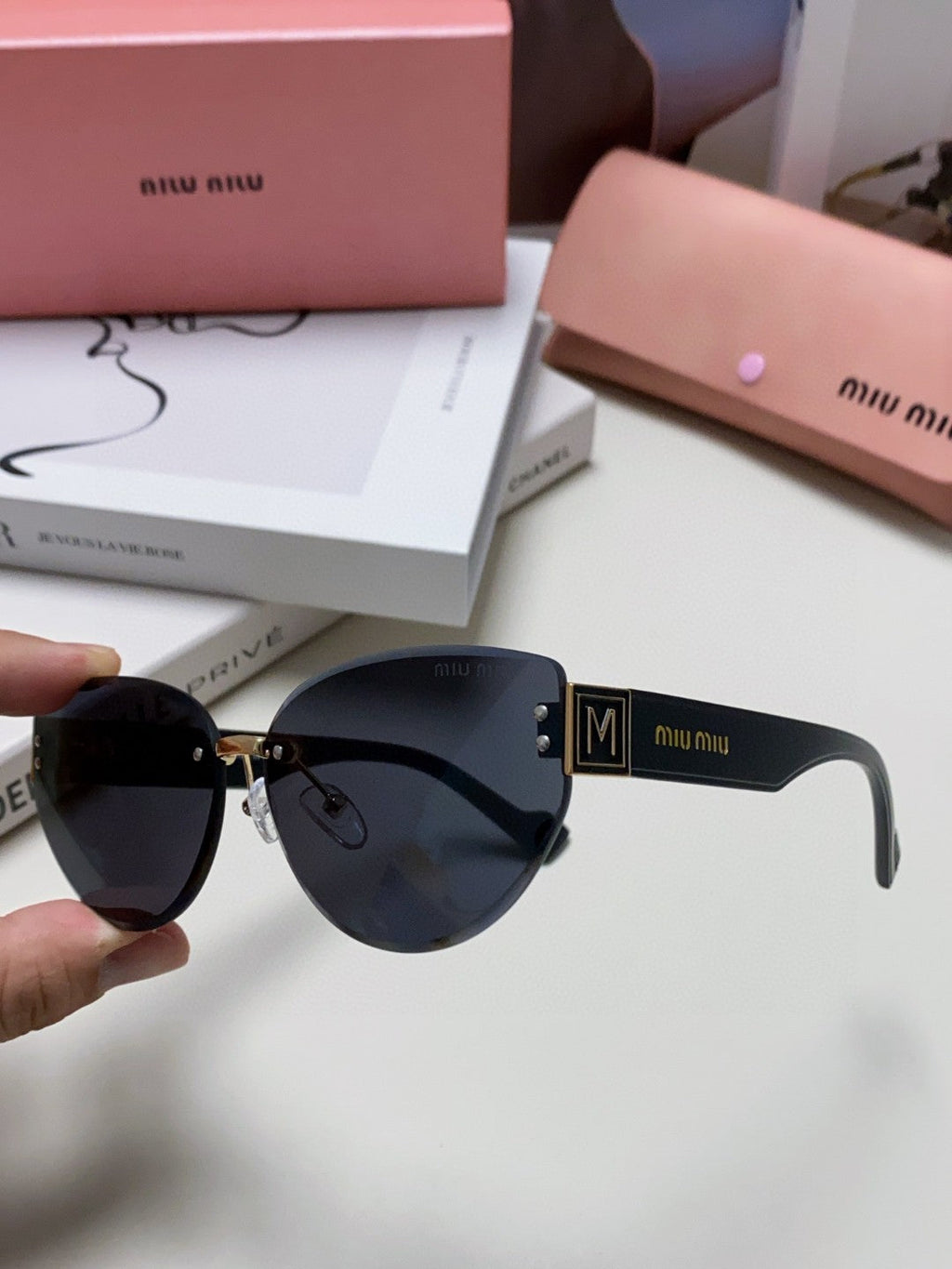 LOGO SUNGLASSES 513013 IN BLACK ACETATE