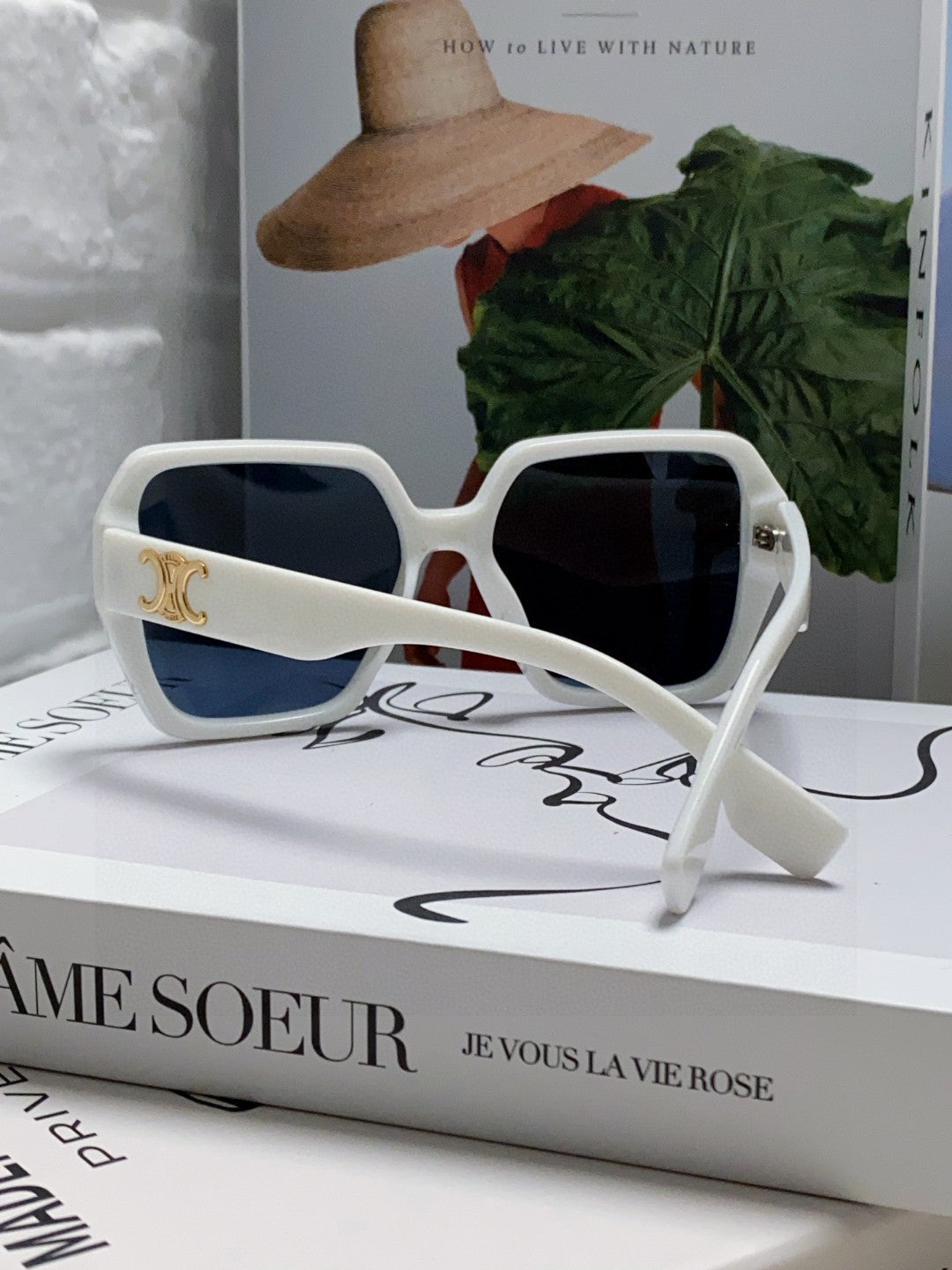 TRIOMPHE SUNGLASSES 552771 IN WHITE ACETATE