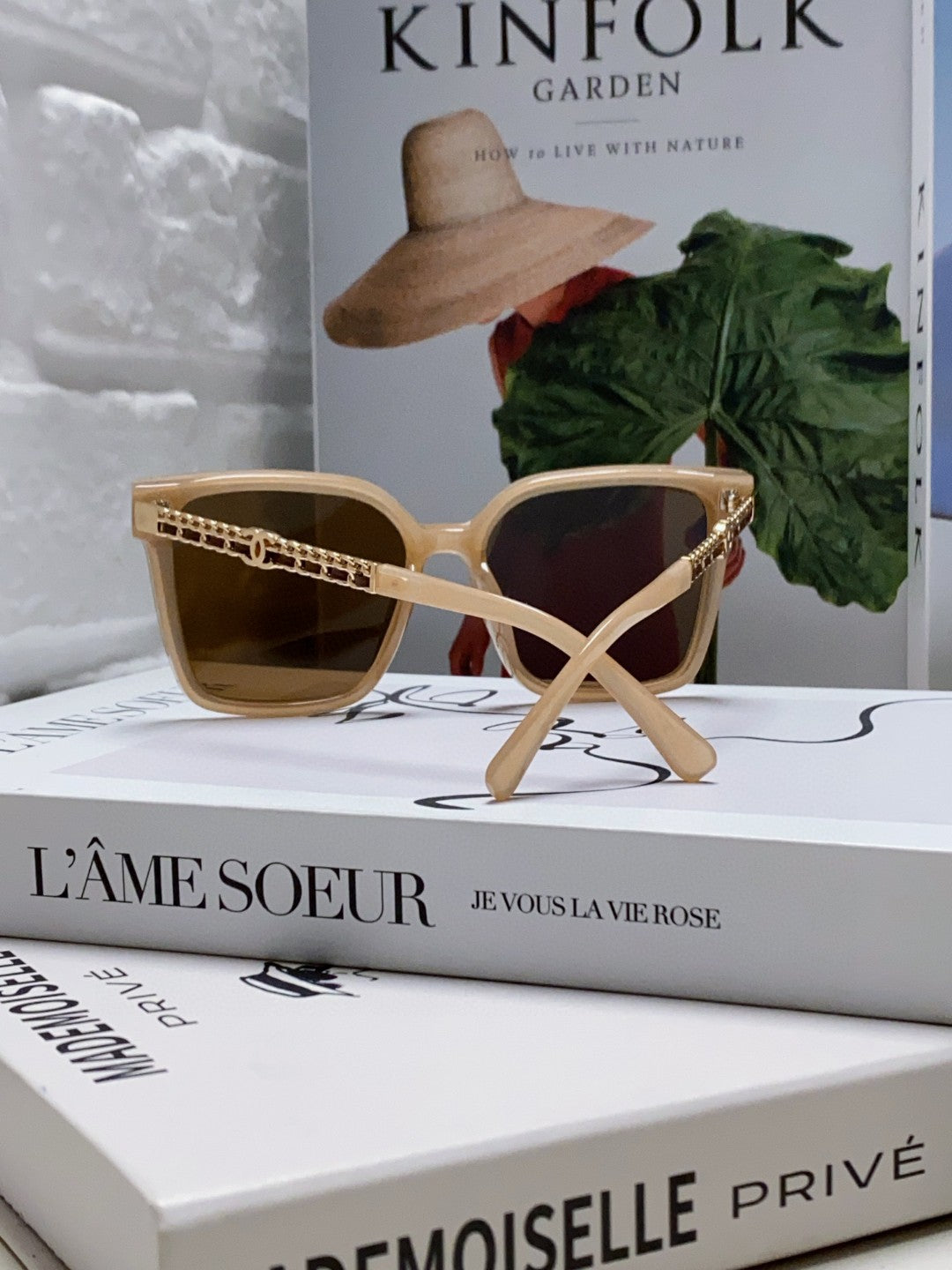 SQUARE SUNGLASSES 632884 IN BEIGE CLEAR ACETATE