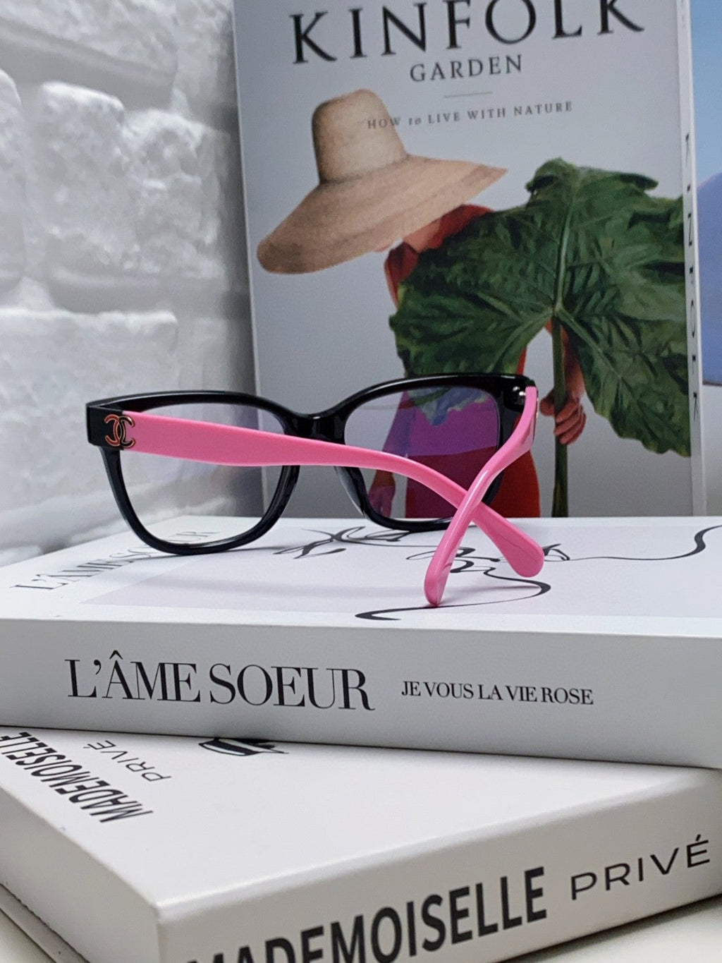 SQUARE SUNGLASSES 632888 IN BLACK AND PINK ACETATE