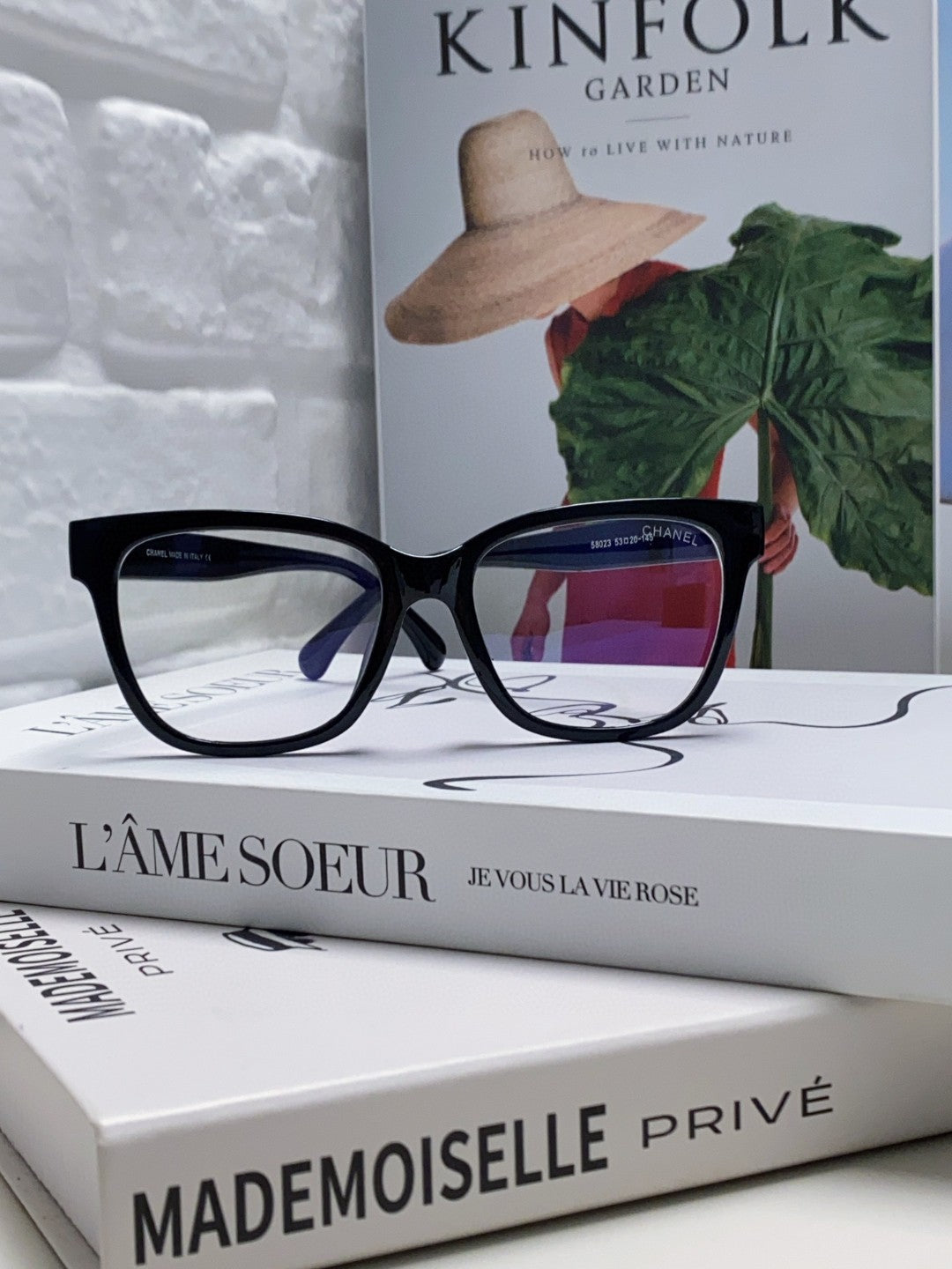 SQUARE SUNGLASSES 632890 IN BLACK ACETATE