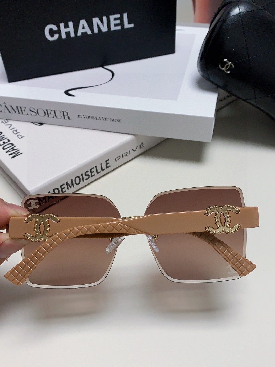 SQUARE SUNGLASSES 632892 IN BEIGE ACETATE BROWN SMOKE LENSES