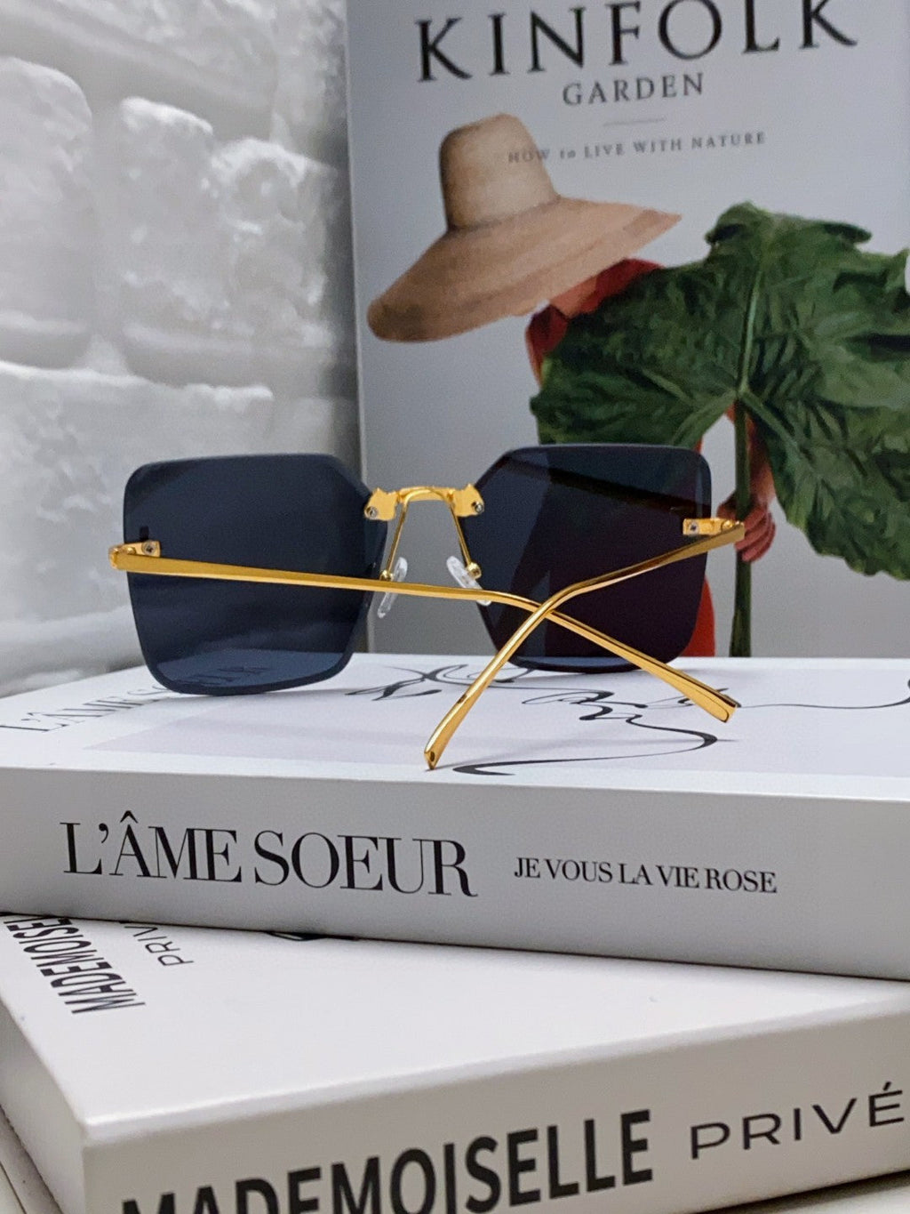 FIRST CRYSTAL SQUARE FRAME SUNGLASSES FE4082US IN METAL