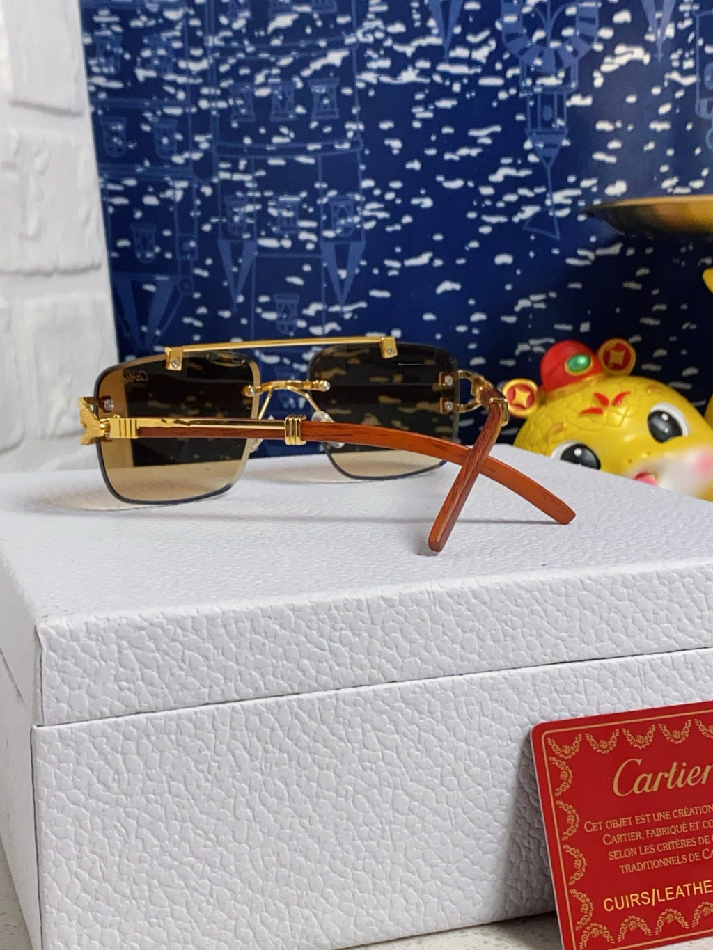 PANTHÈRE SQUARE FRAME SUNGLASSES 559671 IN METAL AND WOODEN