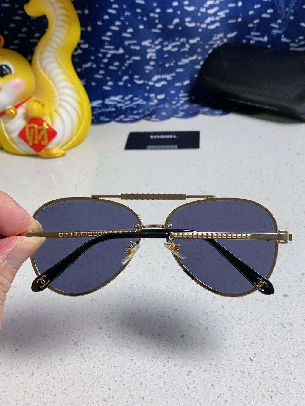 CAT EYE SUNGLASSES 641936 IN GOLD METAL BLACK LENSES