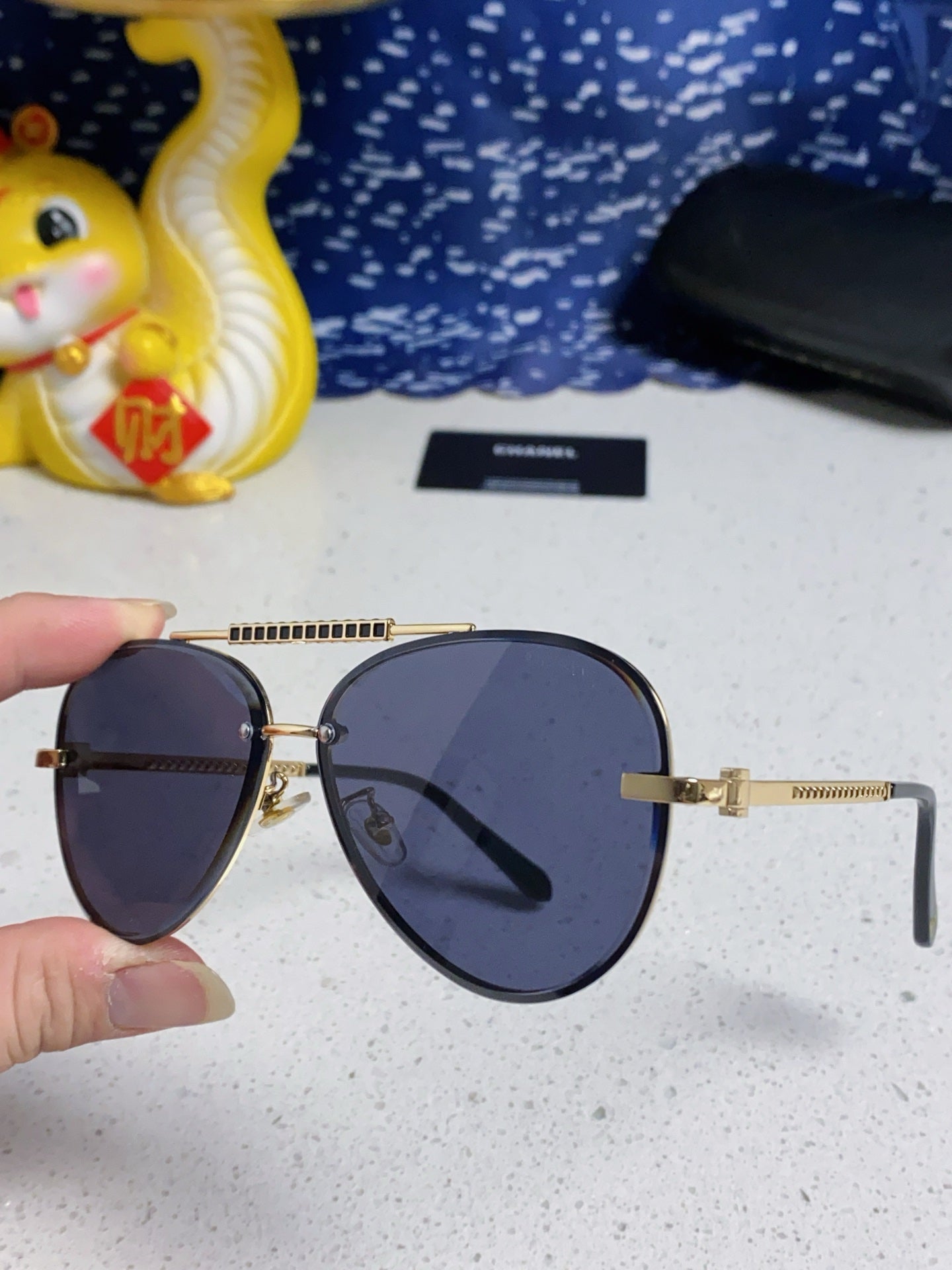 CAT EYE SUNGLASSES 641936 IN GOLD METAL BLACK LENSES