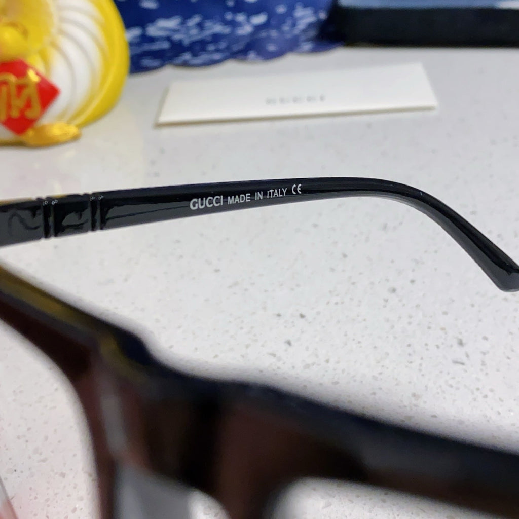 RECTANGULAR FRAME SUNGLASSES 563257 IN ACETATE