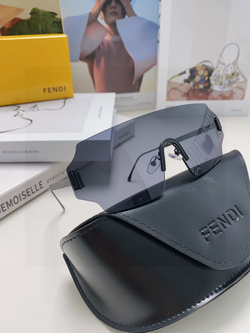 ANGULAR VISOR SUNGLASSES 575795 IN METAL