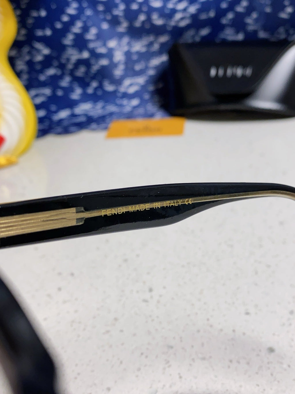 DIAGONAL ROUND FRAME SUNGLASSES 566718 IN ACETATE