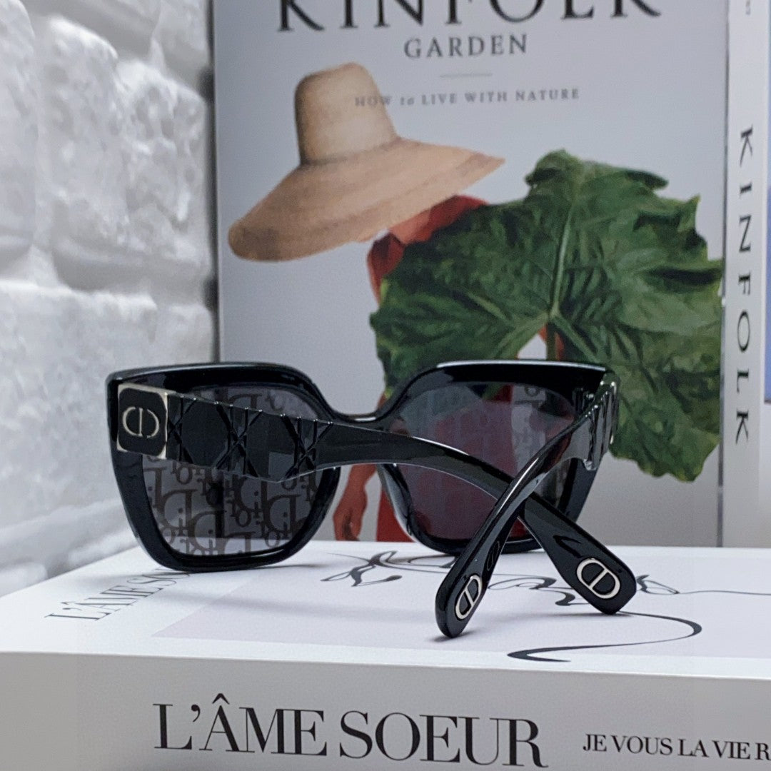 LADY 95.22 S2F SUNGLASS 571583 IN BLACK ACETATE OBLIQUE MASK