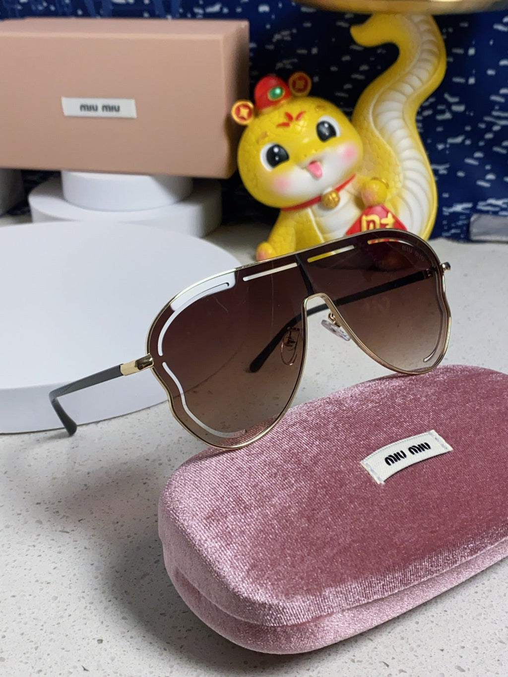 RUNWAY SUNGLASSES 571638 IN GOLD METAL BROWN SMOKE LENSES