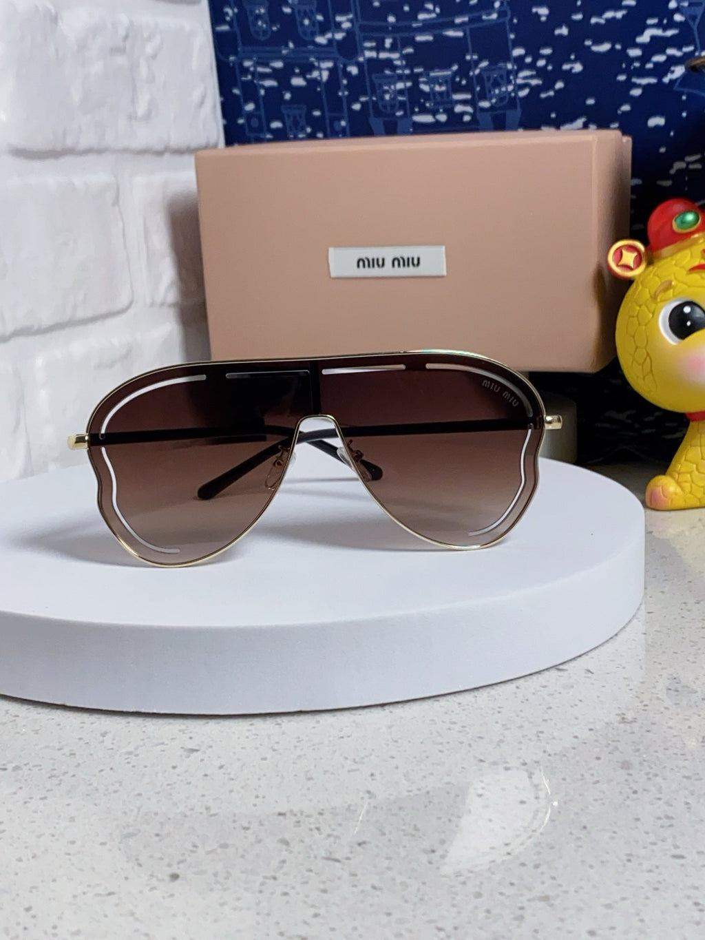 RUNWAY SUNGLASSES 571638 IN GOLD METAL BROWN SMOKE LENSES