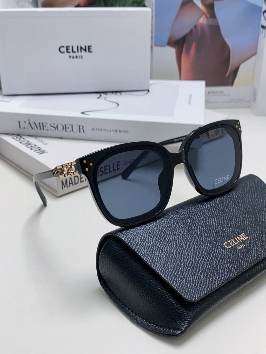 TRIOMPHE SUNGLASSES  573252 IN BLACK ACETATE METAL LOGO