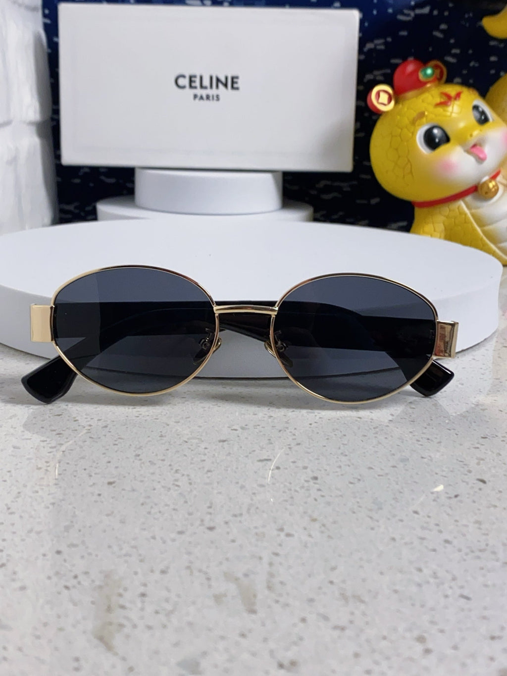 TRIOMPHE SUNGLASS 538532 IN BLACK ACETATE GOLD METAL