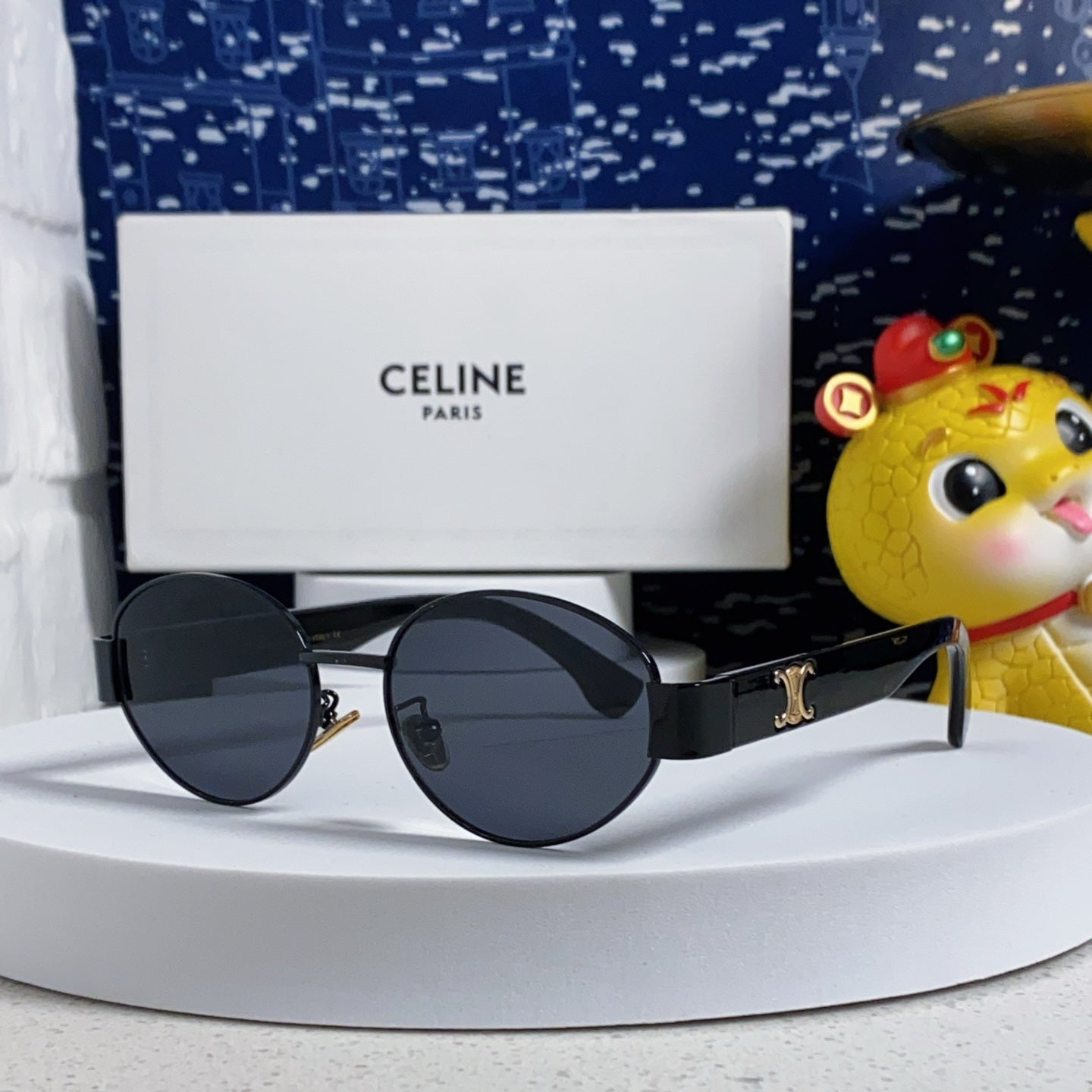 TRIOMPHE SUNGLASS 538534 IN BLACK ACETATE