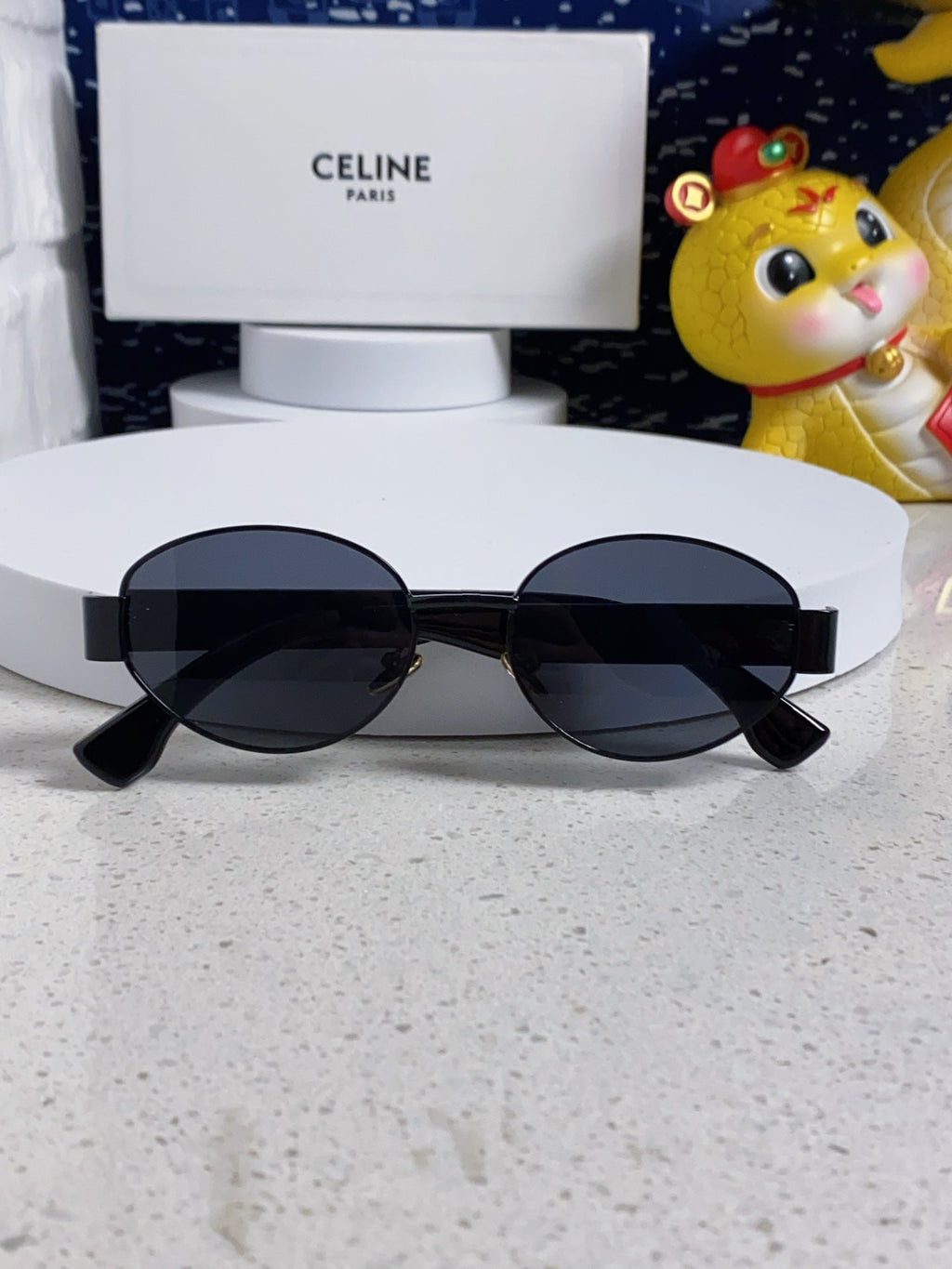 TRIOMPHE SUNGLASS 538534 IN BLACK ACETATE