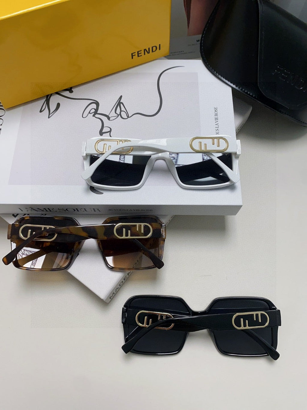 EMBOSSED LOGO FF DIAMONDS SQUARE FRAME SUNGLASSES 575798 IN ACETATE