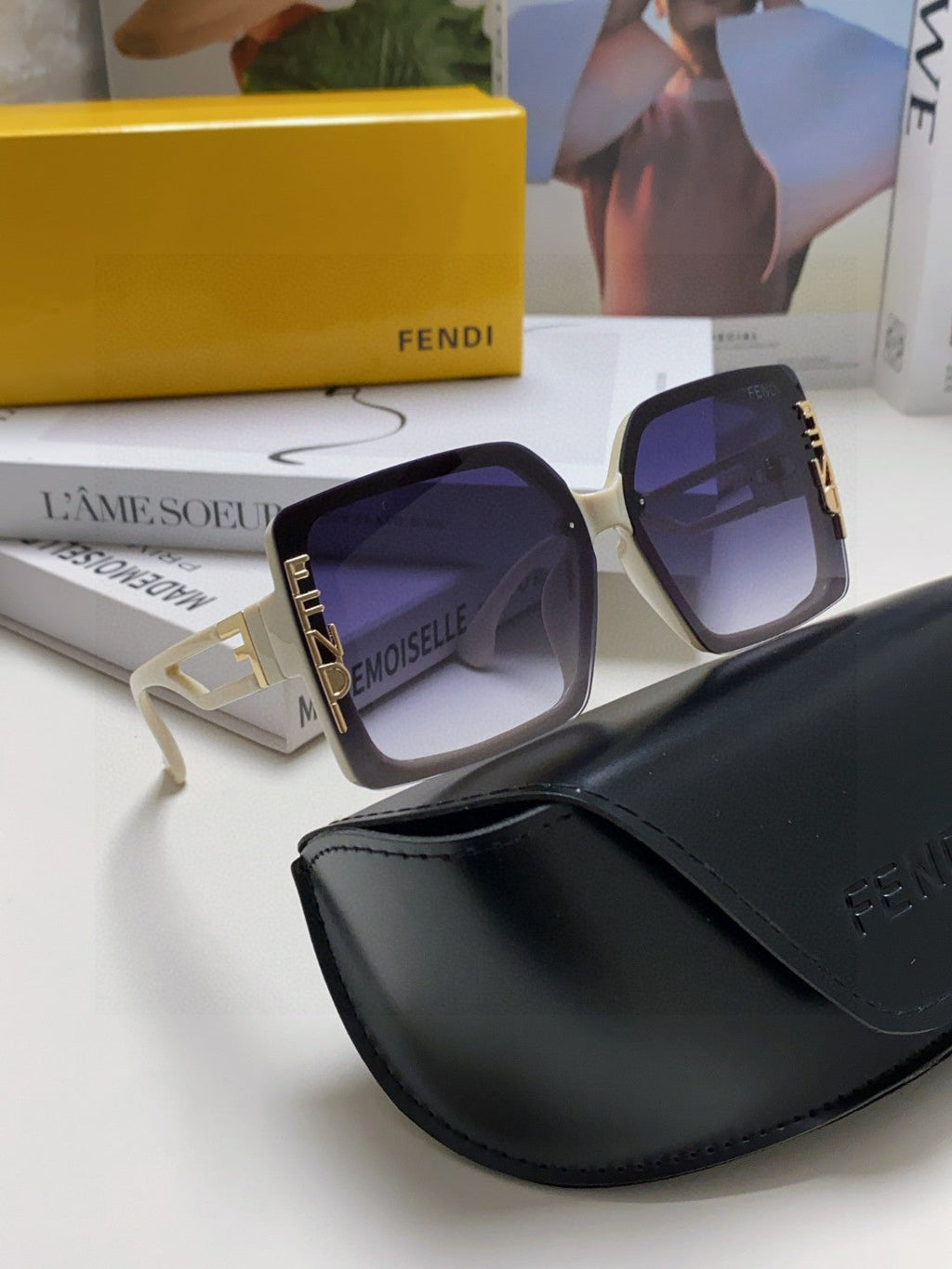 FF DIAMONDS SQUARE FRAME SUNGLASSES 575802 IN ACETATE