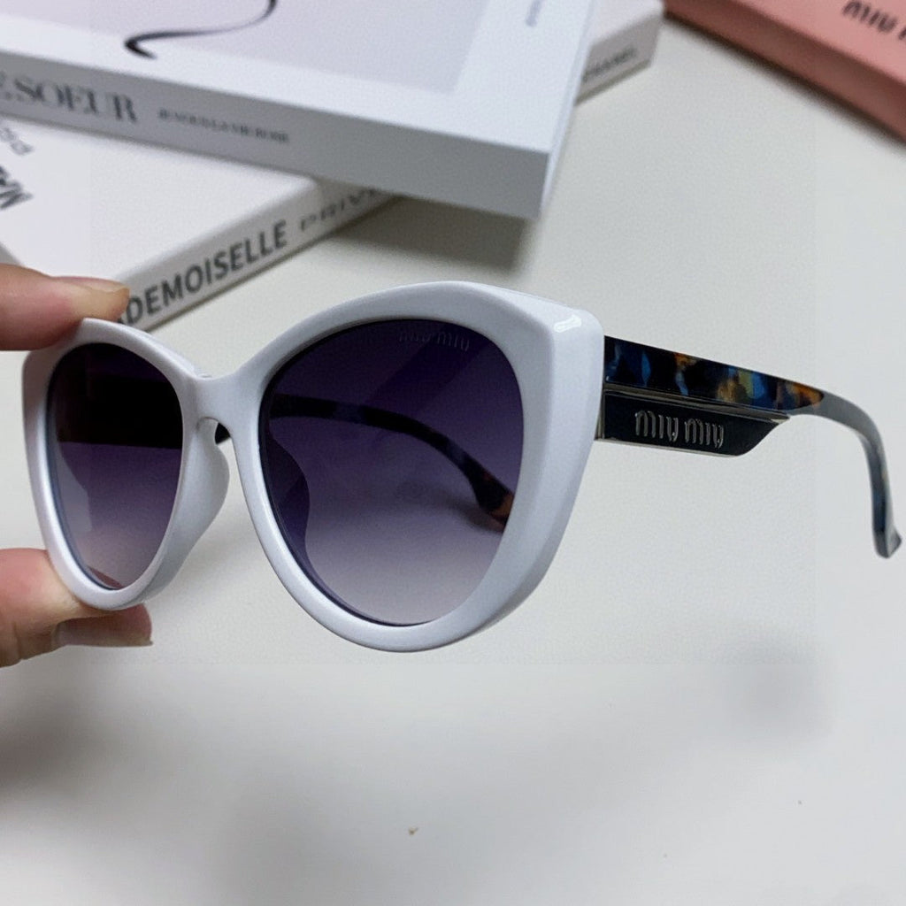 GLIMPSE SUNGLASSES 576814 IN WHITE ACETATE
