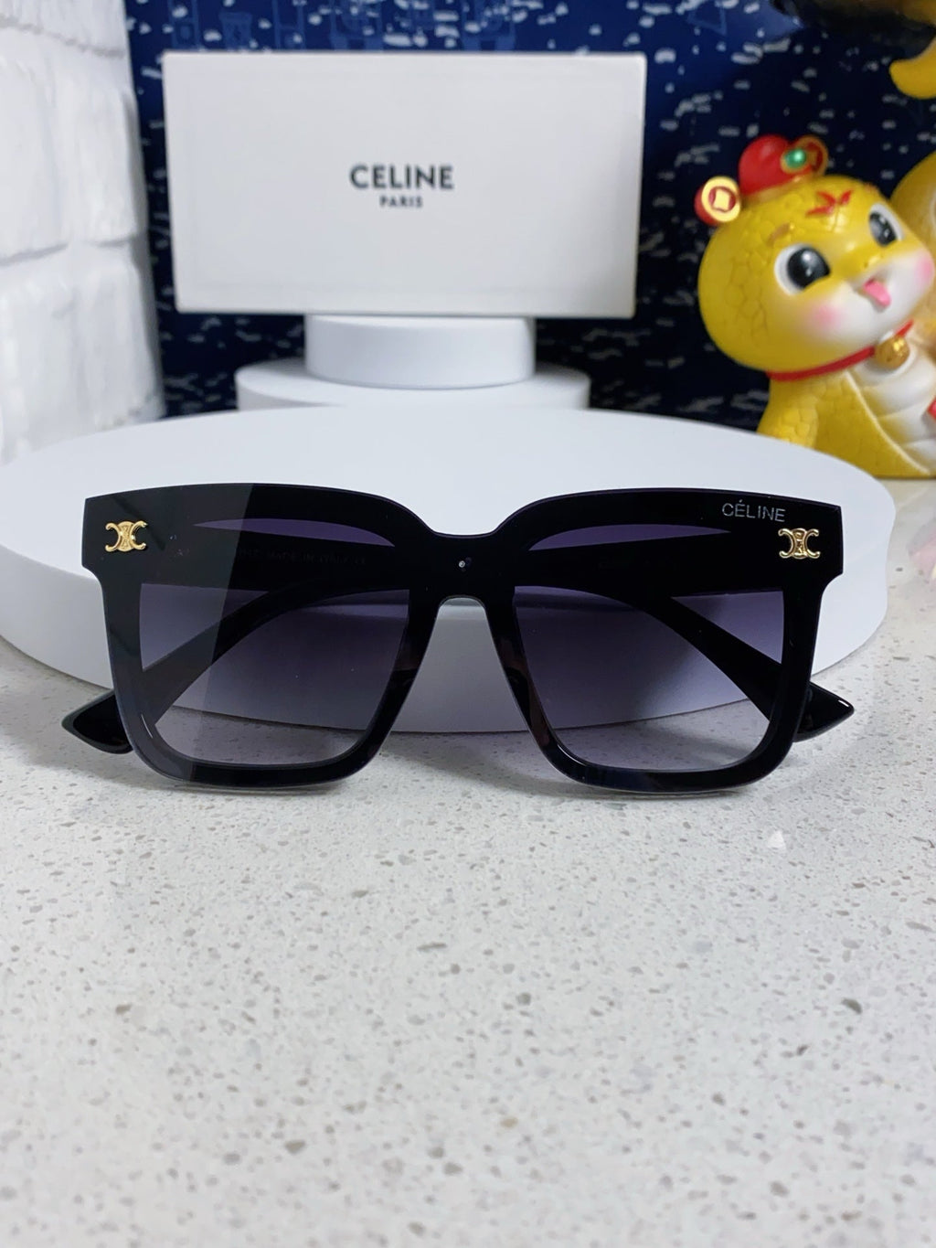 TRIOMPHE SUNGLASSES 548636 IN BLACK ACETATE GRADIENT SMOKE LENSES