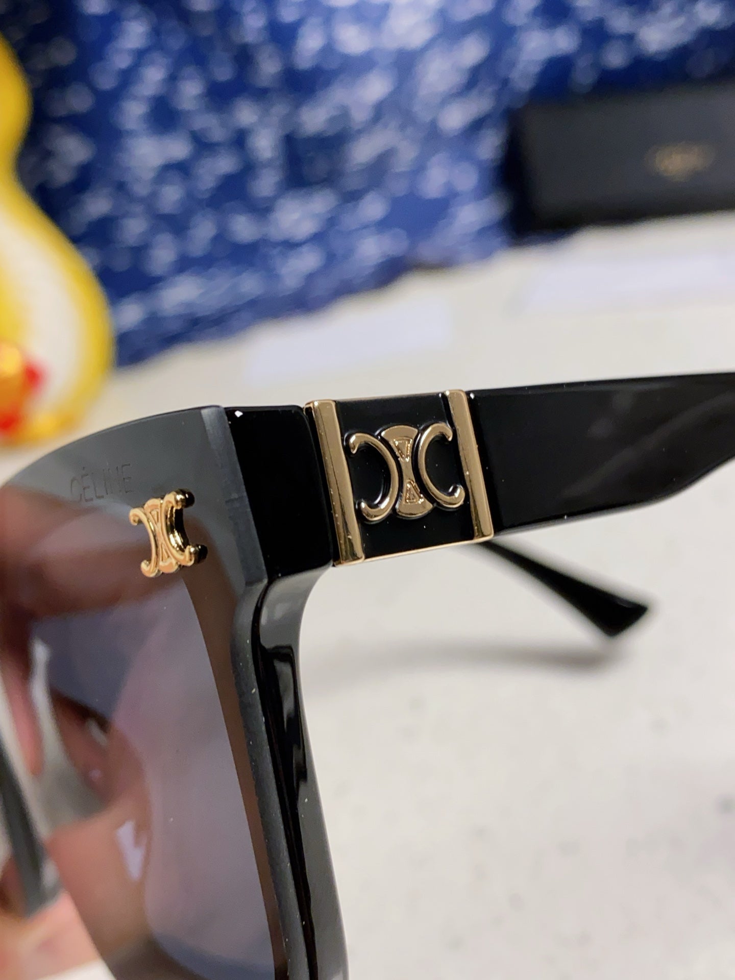 TRIOMPHE SUNGLASSES 548637 IN BLACK ACETATE