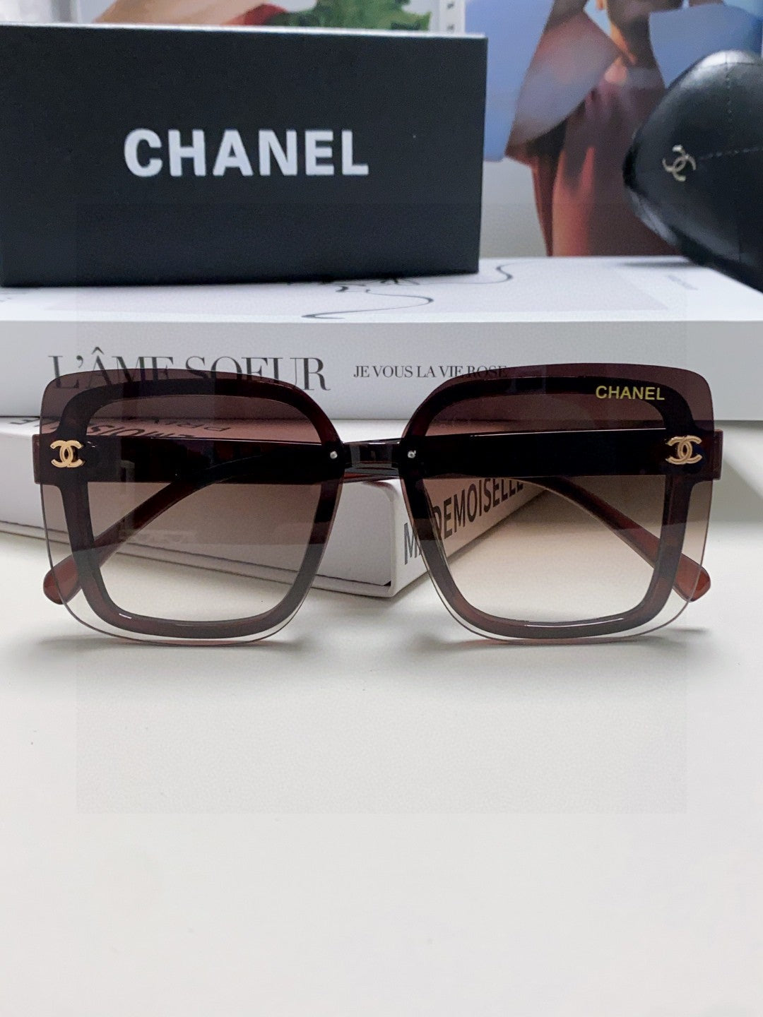 SQUARE SUNGLASSES 638797 IN ACETATE