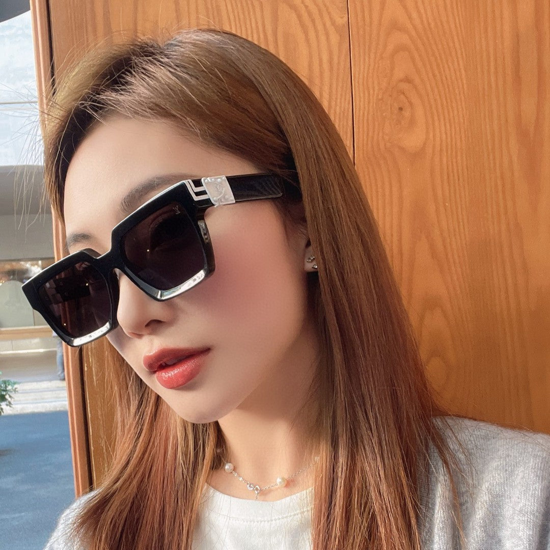 RECTANGLE SUNGLASSES 575849 BLACK IN ACETATE