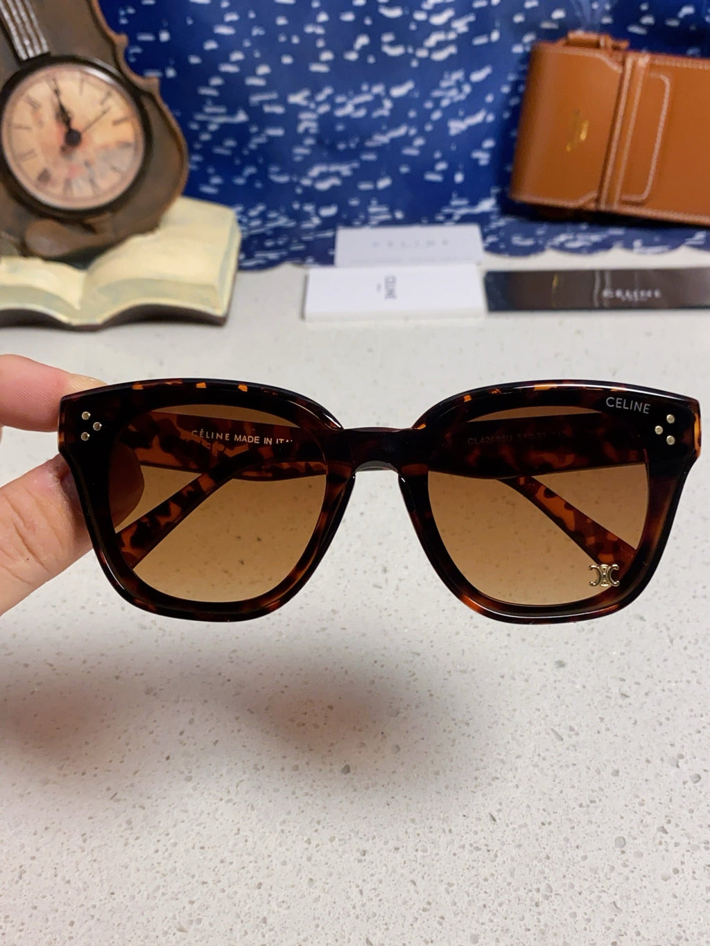 SQUARE SUNGLASS 575844 IN HAVANA ACETATE