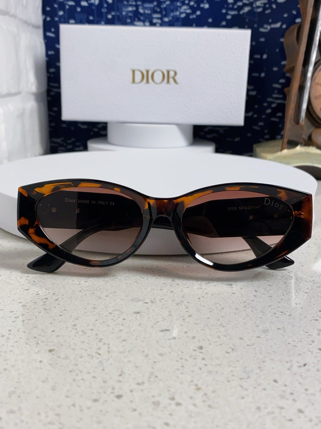 MONTAIGNE SUNGLASS 578114 IN HAVANA ACETATE