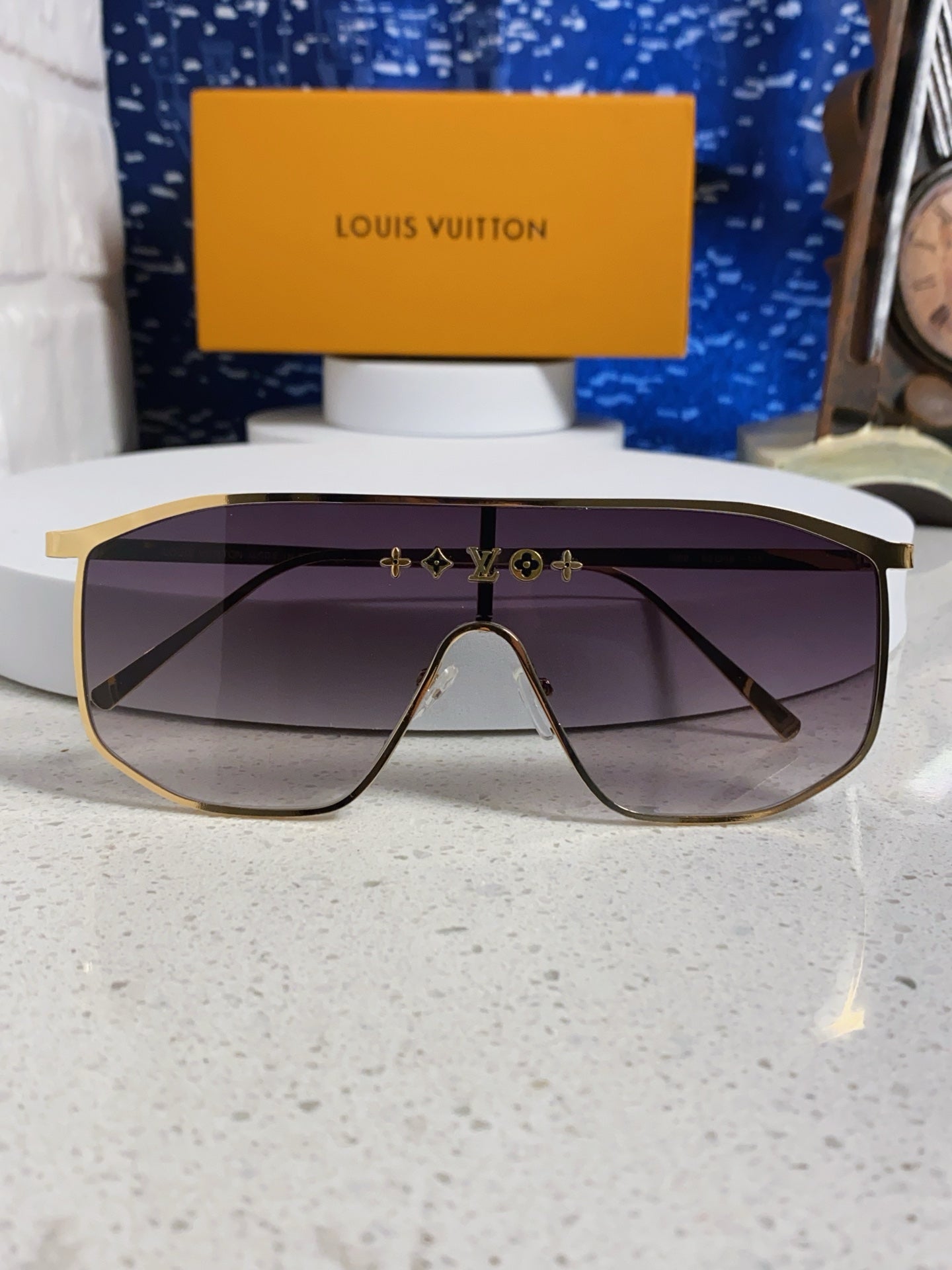 GOLDEN MASK SUNGLASSES 582734 IN GOLD METAL GREY SMOKE LENSES