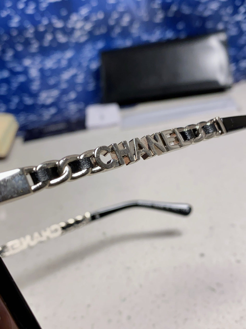 SQUARE SUNGLASSES 632032 IN BLACK ACETATE SILVER METAL