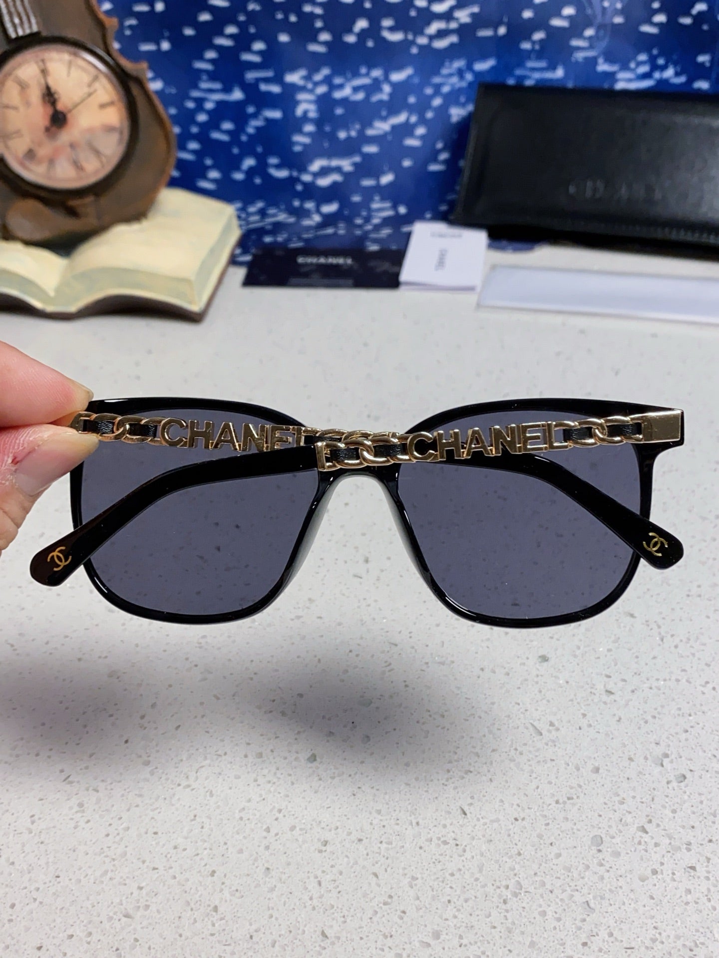 SQUARE SUNGLASSES 632033 IN BLACK ACETATE BLACK LENSES