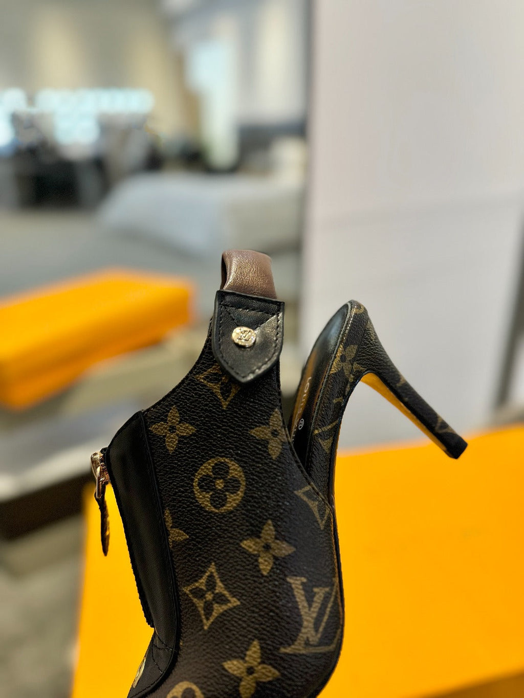 ALLURE HIGH 8 CM SLINGBACK IN CHOCOLATE BROWN MONOGRAM CALFSKIN