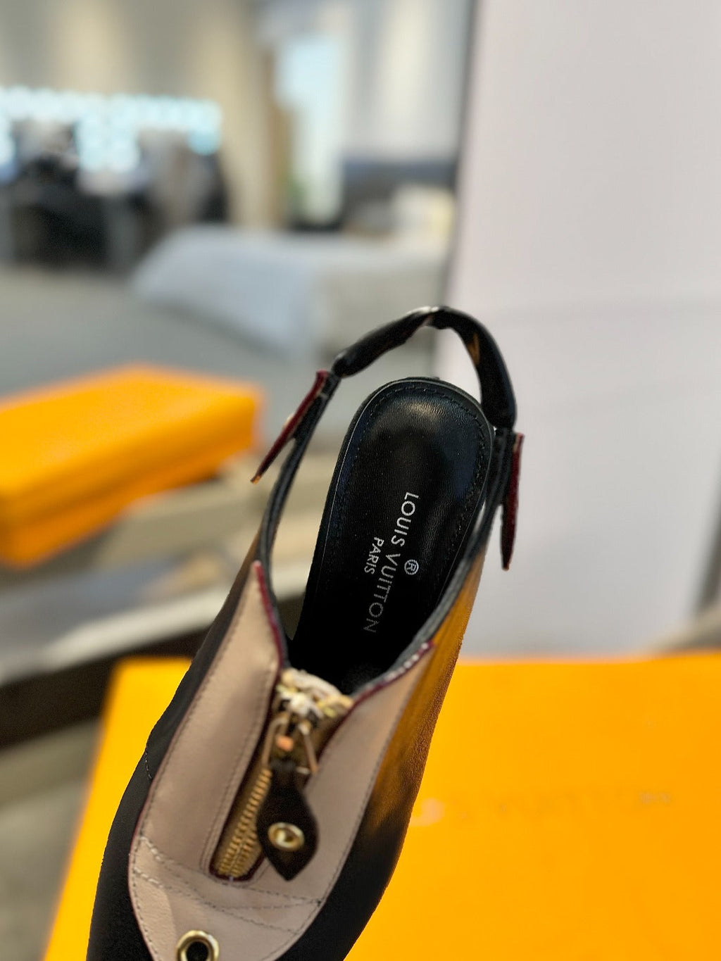 ALLURE HIGH 8 CM SLINGBACK IN BLACK MIX SAND BROWN CALFSKIN