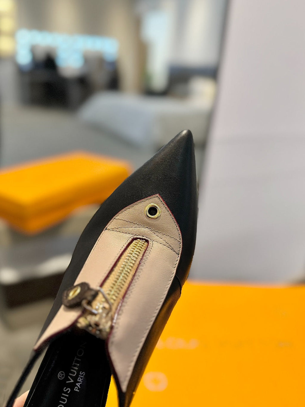 ALLURE HIGH 8 CM SLINGBACK IN BLACK MIX SAND BROWN CALFSKIN