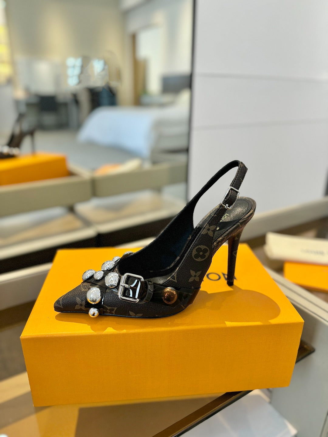 HIGH HEELS 95 MM IN CHOCOLATE BROWN MONOGRAM CALFSKIN WITH CRYSTALS