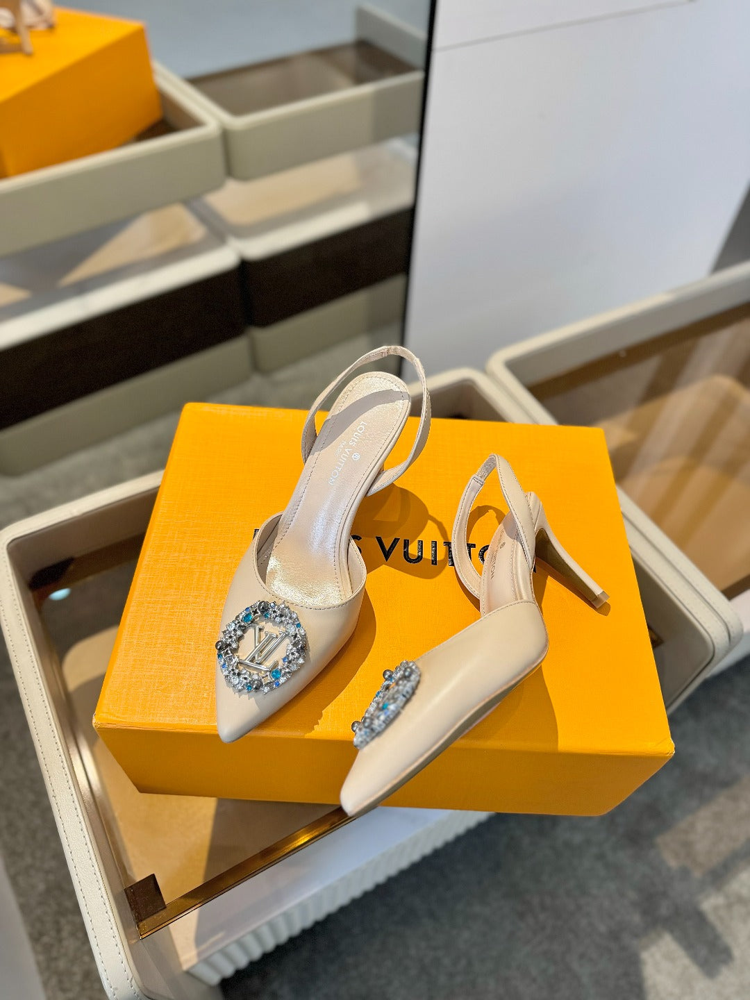 HIGH HEEL 75 MM SLINGBACK IN NUDE BEIGE CALFSKIN WITH CRYSTAL